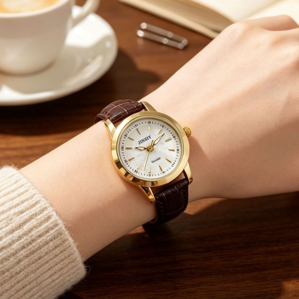 ساعة يد نسائية فاخرة بحزام جلد - مراجعة Luxury Watch Brand For Women وسعره