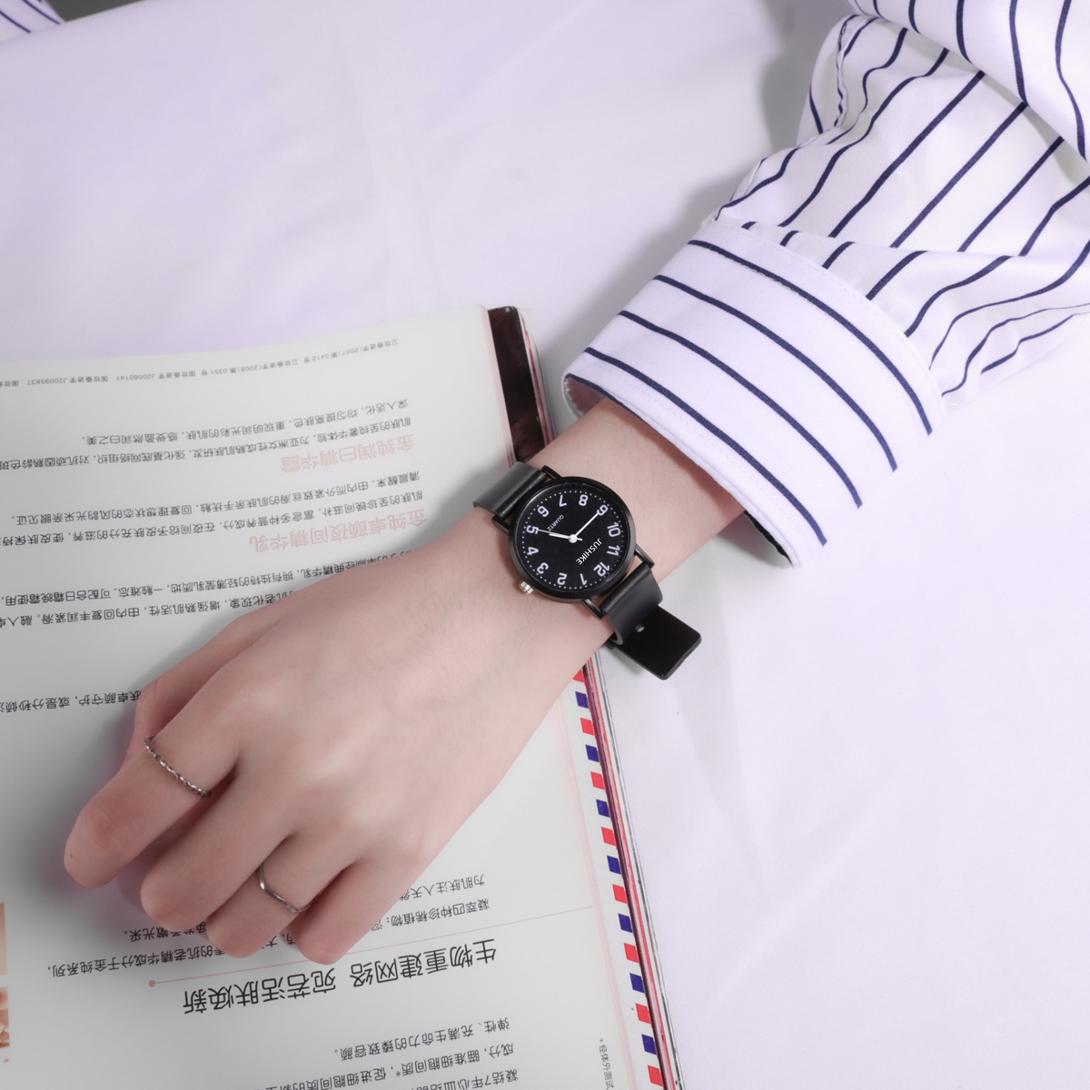 YIKAZE-ساعة كوارتز نسائية بسيط - مراجعة Luxury Watch White وسعره